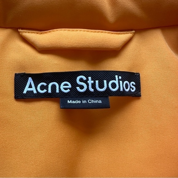 NWOT Acne Studios Gender Inclusive Heat Reactive Vest Size M - Picture 9 of 12